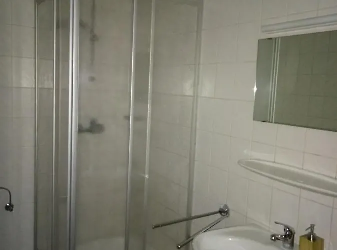 호텔 Leppiner Hof - Fruehstueckspension 아렌트제